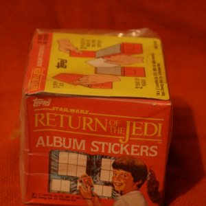 USA Topps Jedi Stickers box.jpg