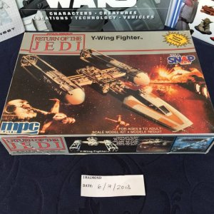 MPC Y-Wing Fighter kit - 001.jpg