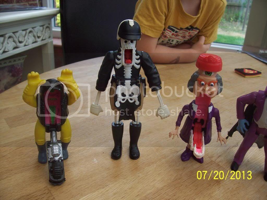 100_1742_zpsa93bd7c7.jpg