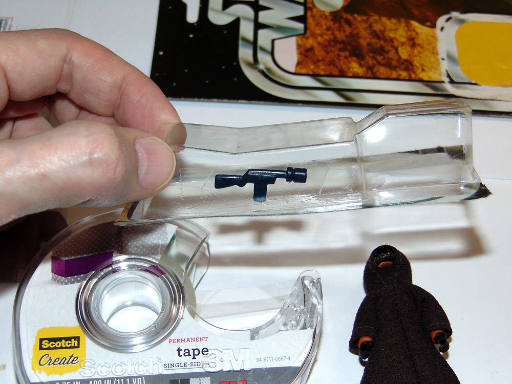 18 - Re-tape Weapon.jpg