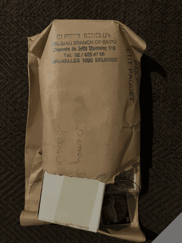 Ackbar with envelope.png