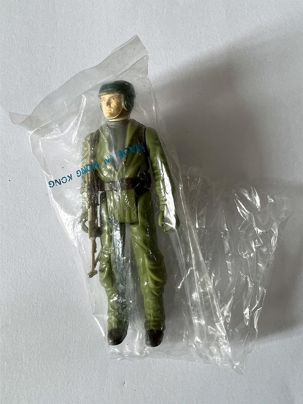 Andrew MacLachlan knotted Rebel Commando.jpg