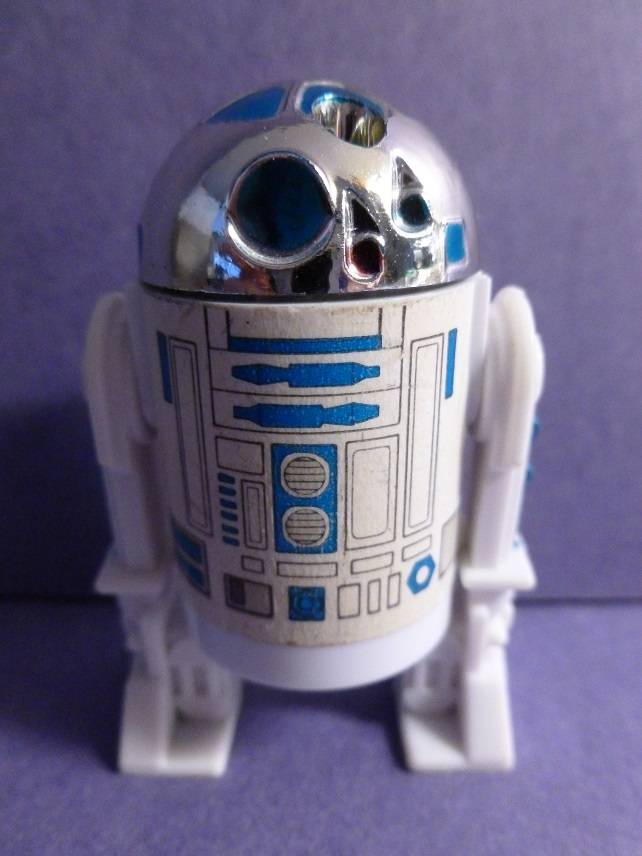 Artoo-Detoo20R2-D220With20Pop20Up20Lightsaber2049_zpsr1gpvnsi.jpg