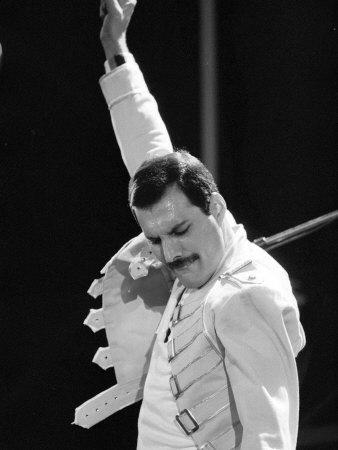 cury-in-concert-at-st-james-park-in-newcastle-1986.jpg