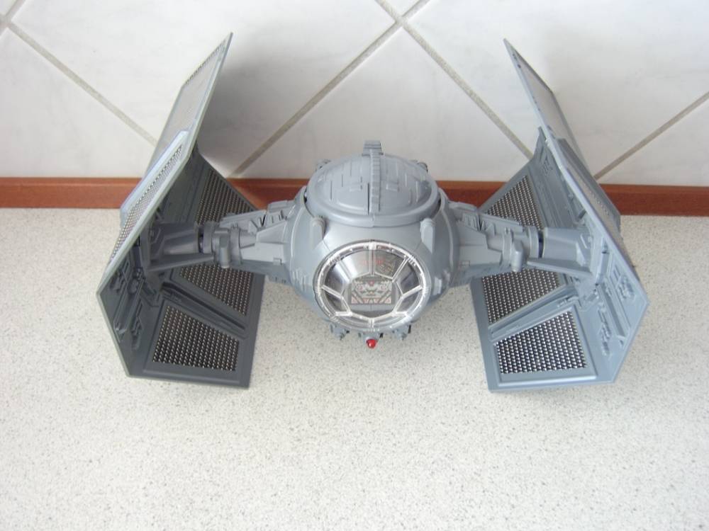 Darth Vader Tie Fighter 17.jpg