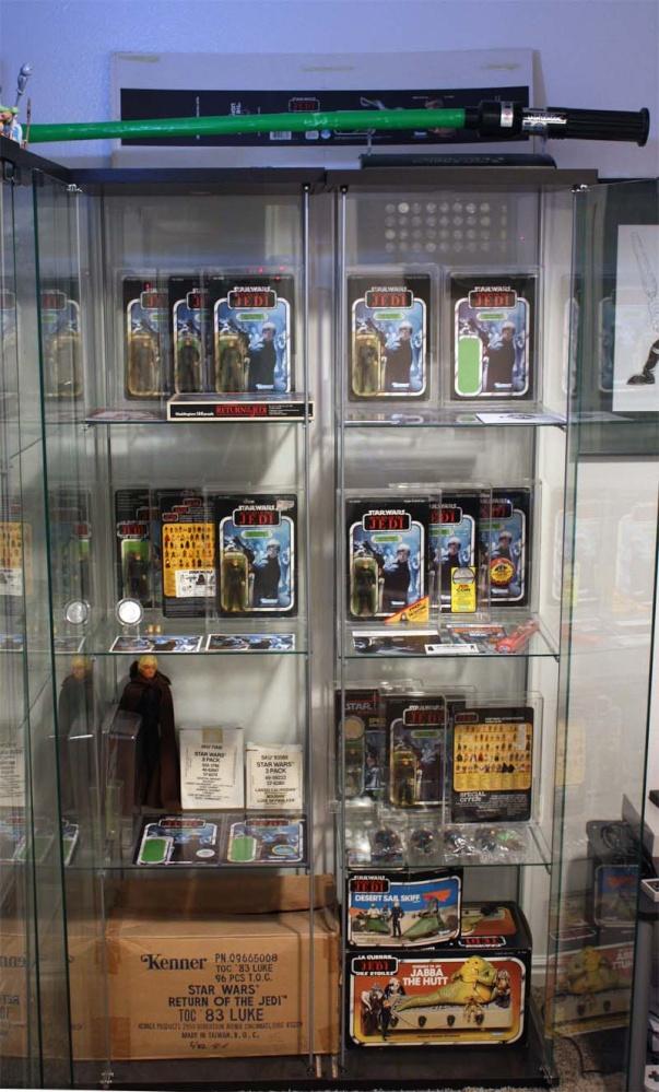 displaycases.jpg