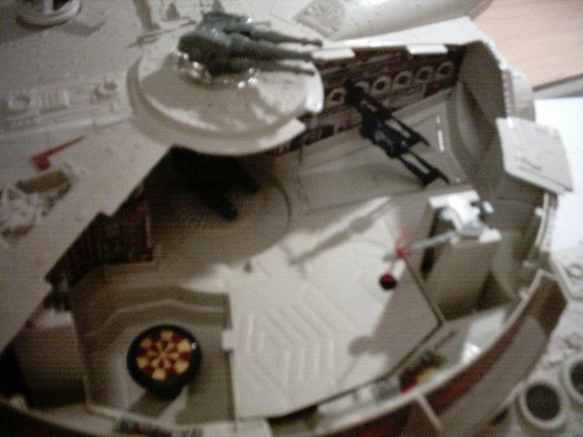 Millenium Falcon Inside with Light Sabre Training Ball + Fal.jpg