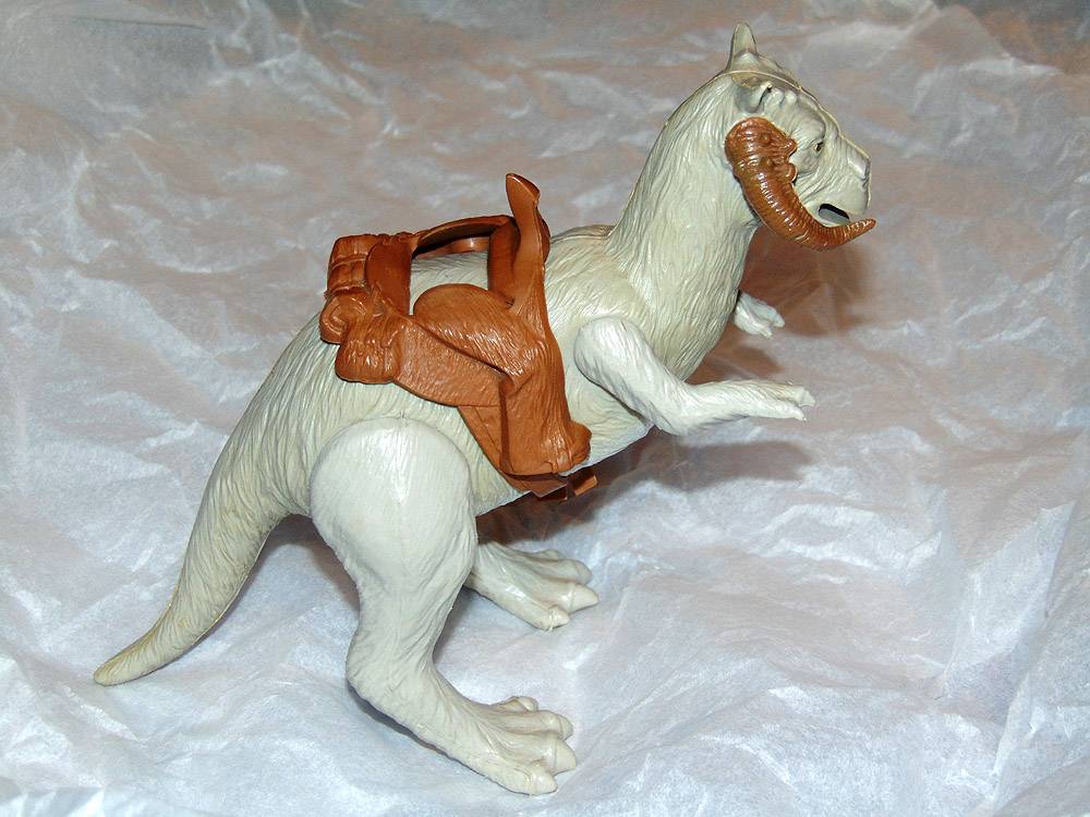 Palitoy Solid Belly Tauntaun - 01.jpg