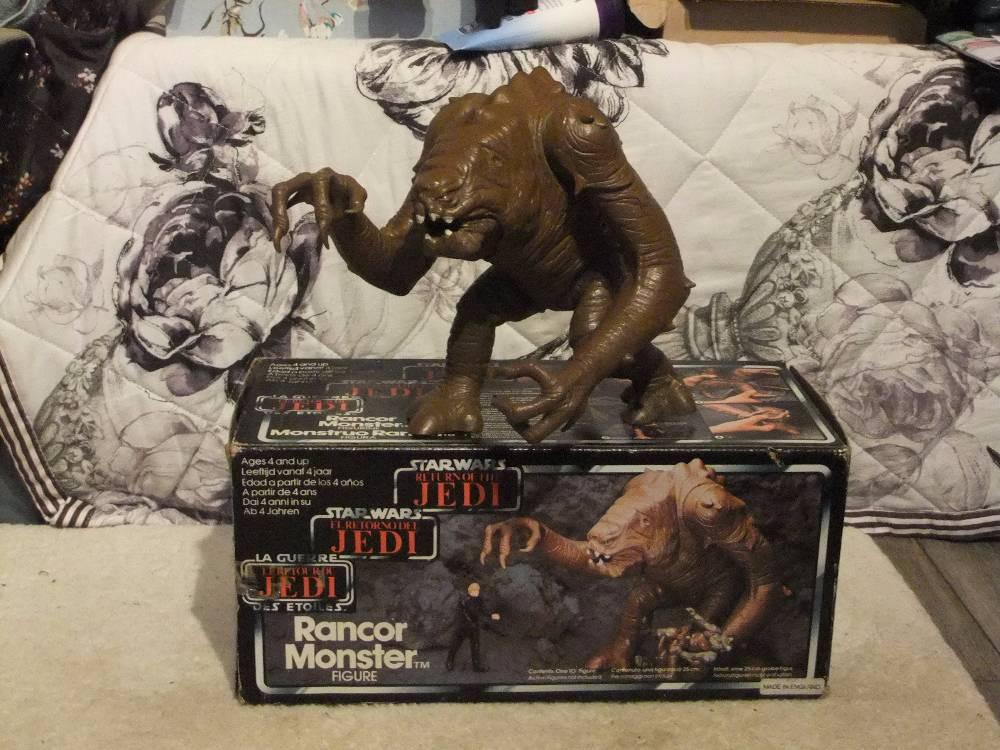 Rancor Monster & box.JPG