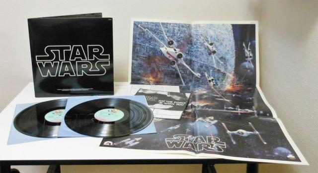 RS-1977-Vinyl-Soundtrack-by-John-Williams3-640x874.jpg