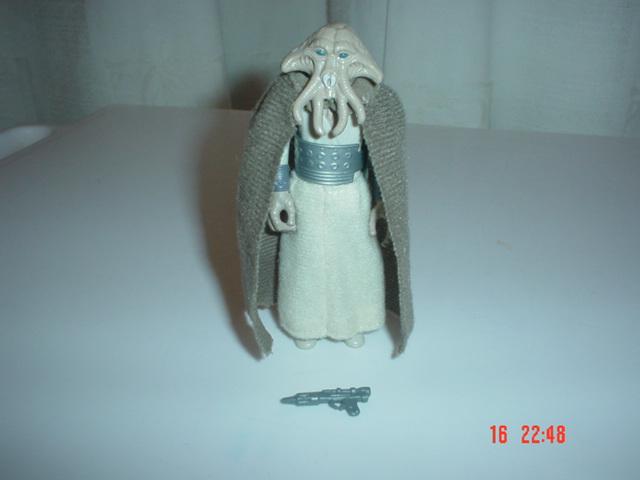 Squidhead 1983 HK. + felt type cape + gun..jpg
