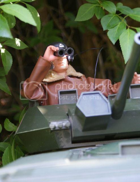 Tank%20Commander%208_zpsmtxns6ya.jpg
