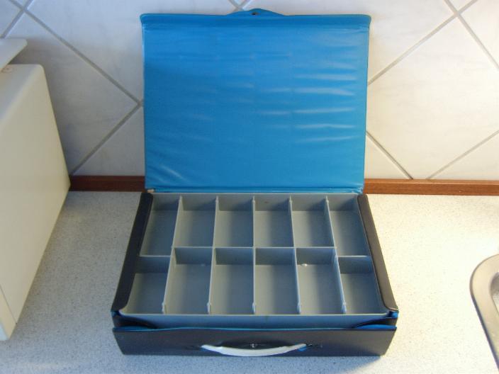 The Empire Strikes Back Vinyl Storage Case2.JPG