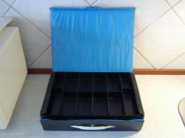 The Empire Strikes Back Vinyl Storage Case4.JPG