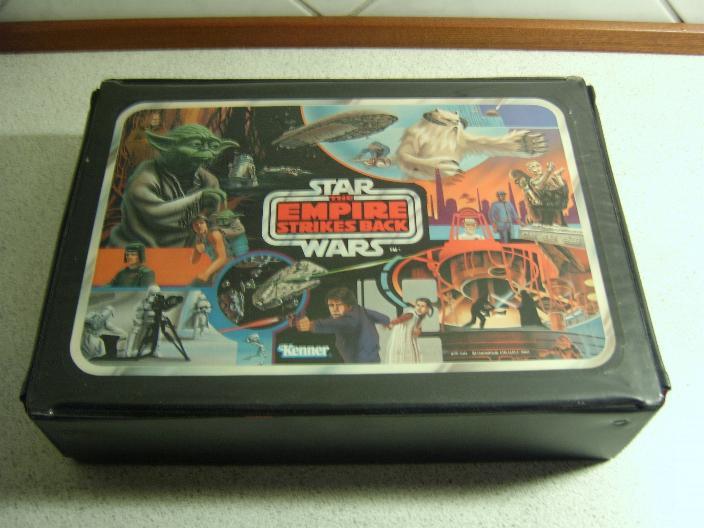 The Empire Strikes Back Vinyl Storage Case7.JPG