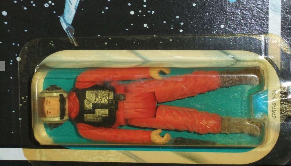 Vintage B-Wing Pilot figure closeup & marks on bubble.JPG