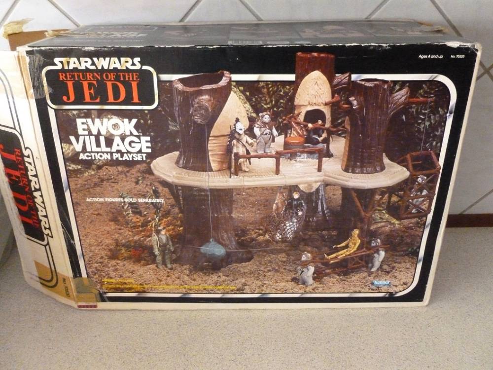 Vintage Ewok Village Action Playset 01.JPG