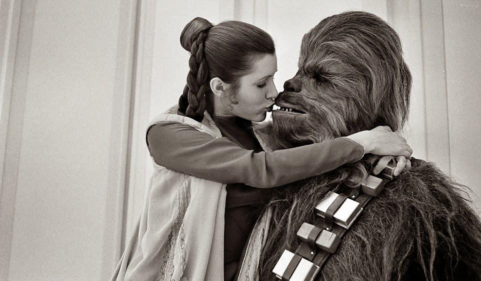 -wars-Behind-the-scenes-Carrie-Fisher-Peter-Mayhew.jpg