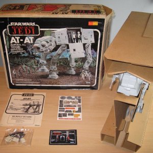 sw_AT-AT_rotj_kenner 020.jpg