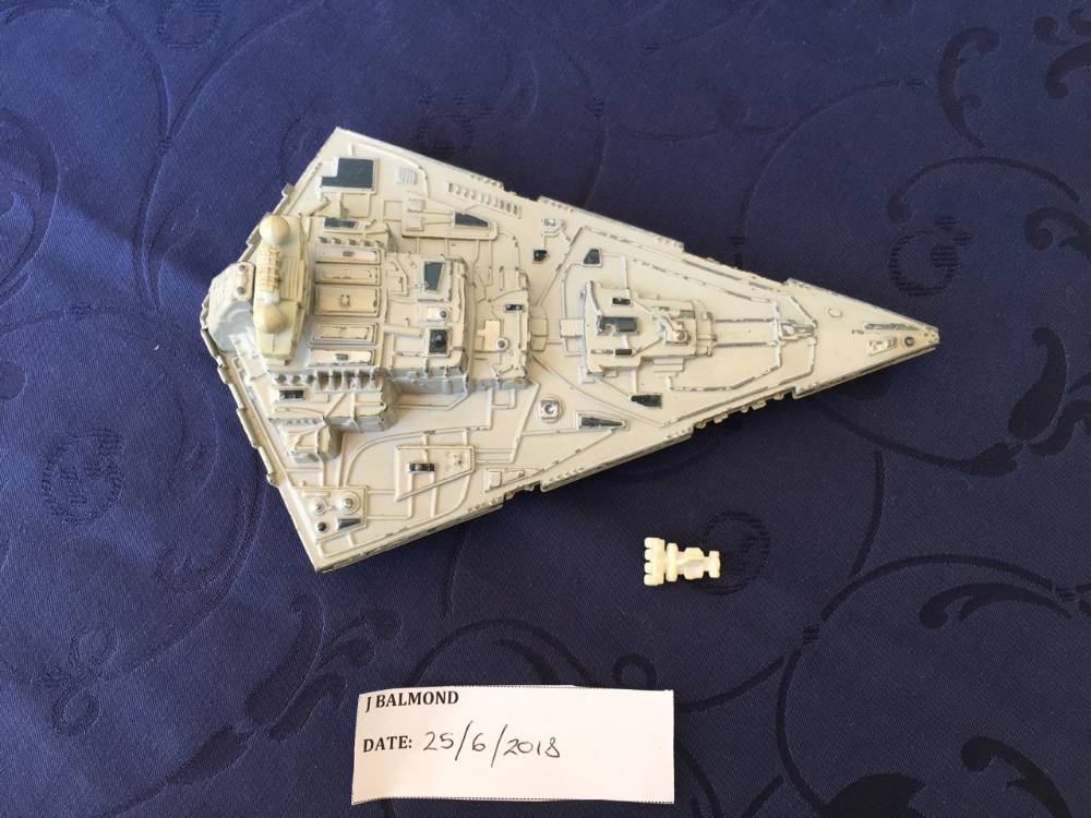 Die-cast Imperial Cruiser - top.jpg