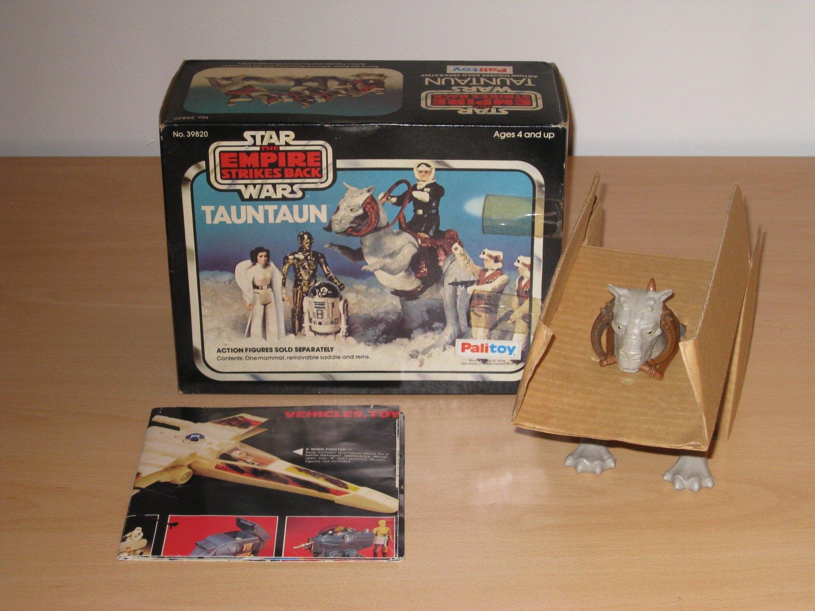 sw_tauntaun_closed_belly_esb_palitoy_stickered_logo 001-001.JPG